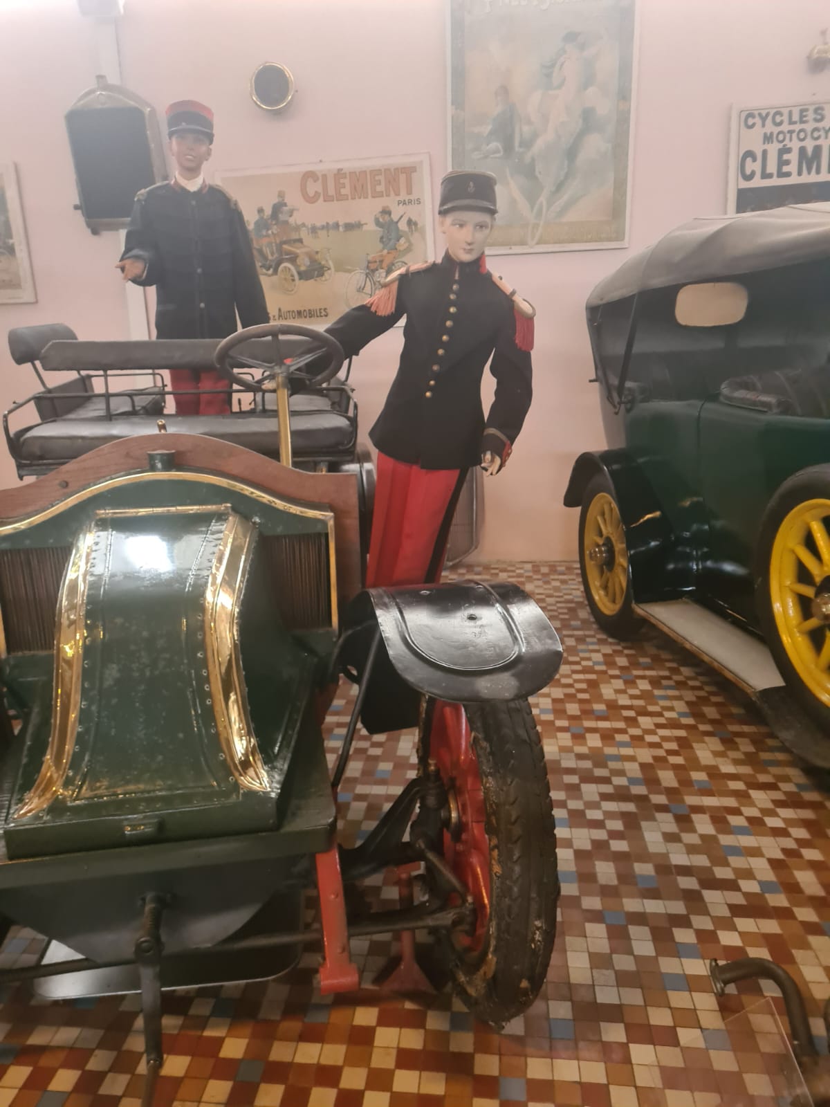 Musée automobile de Vendée
Mots-clés: Talmont-Saint-Hilaire